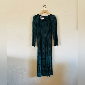 Vintage Sarah Elizabeth Teal & Black Print Long Sleeve Pleated Rayon Midi Dress